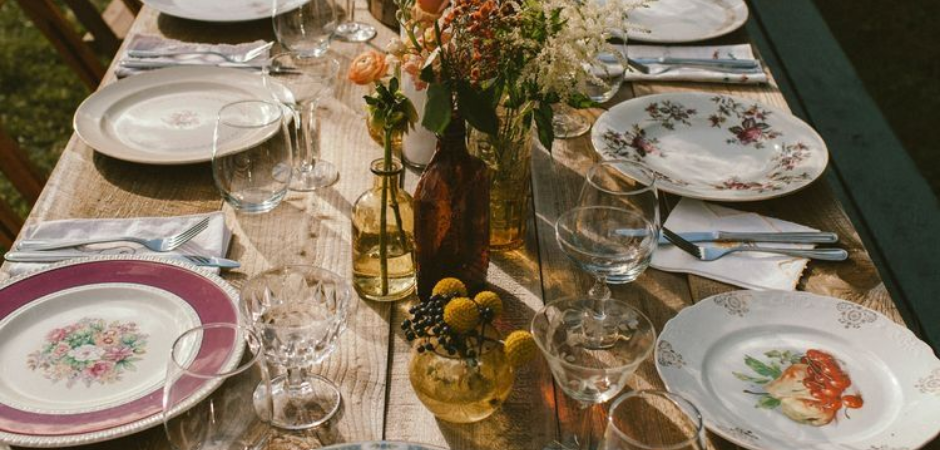 Vaisselle vintage pour mariage