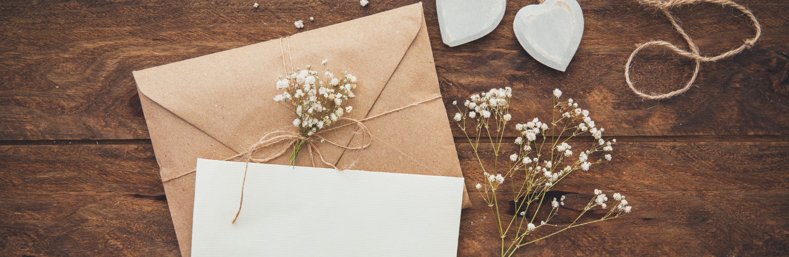 Faire-part de mariage : digital vs papier, que choisir ?